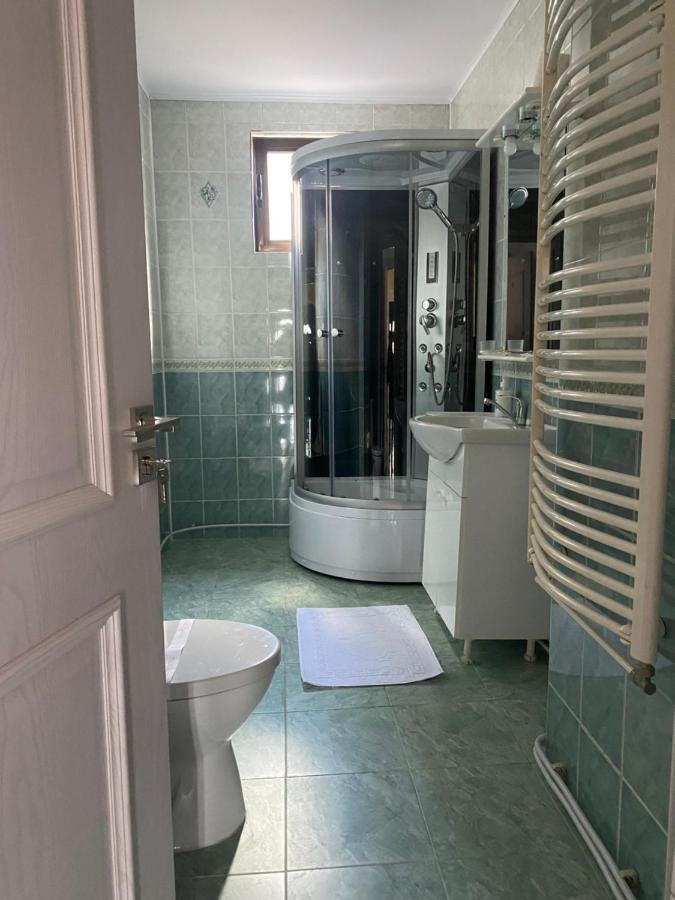 Casa Laur Hotel Mînăstirea Humorului Buitenkant foto
