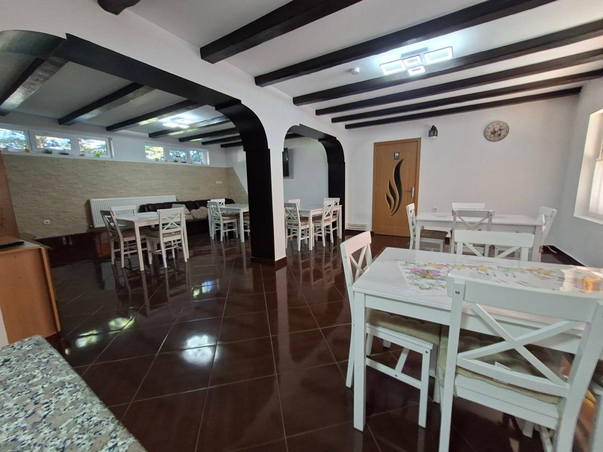 Casa Laur Hotel Mînăstirea Humorului Buitenkant foto